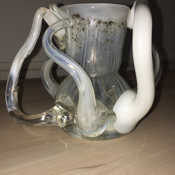 5” tall Handblown vintage one-of-a-kind white milky clear metal fleck heavy vase - Picture 14 of 17